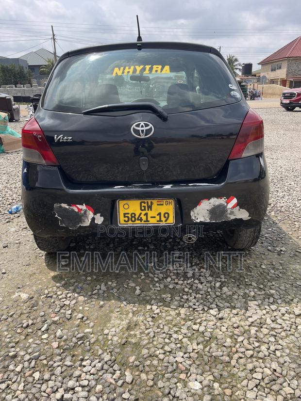 Toyota Vitz 2009 Black