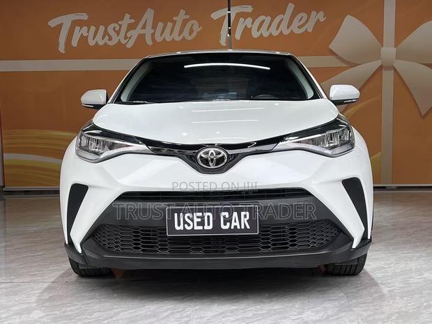 Toyota C-HR 2022 White