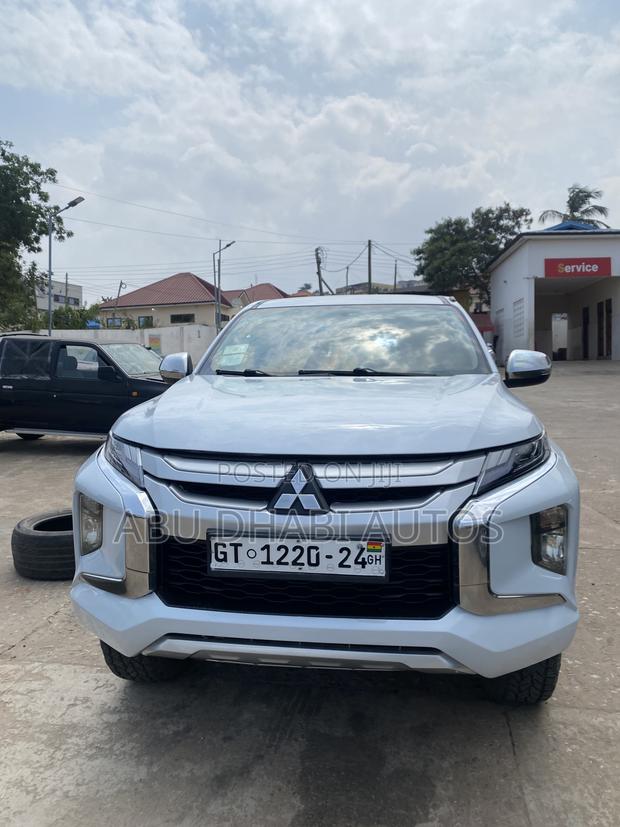 Mitsubishi L200 Double Cab 2.4 154hp 4WD 2018 White