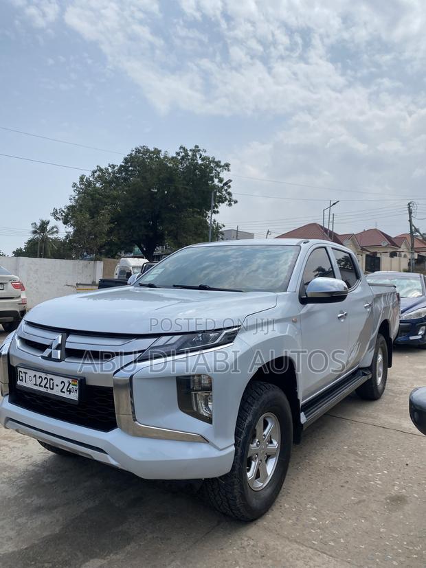 Mitsubishi L200 Double Cab 2.4 154hp 4WD 2018 White