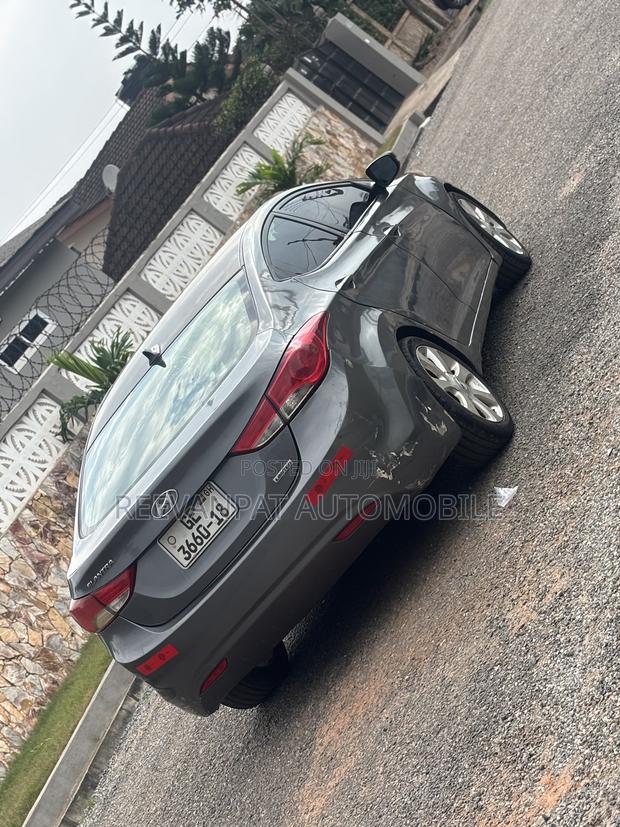 Hyundai Elantra 2013 Silver