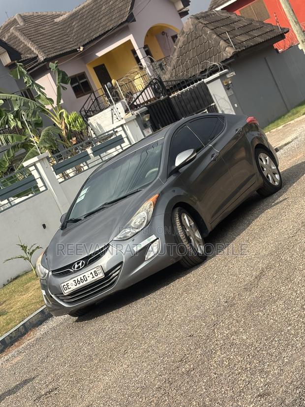 Hyundai Elantra 2013 Silver