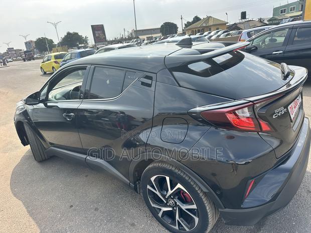 Toyota C-HR 2021 Black