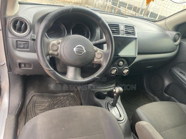 Nissan Versa 2013 Silver