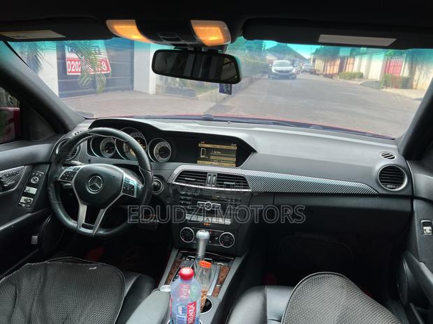 Mercedes-Benz C250 2012 Red