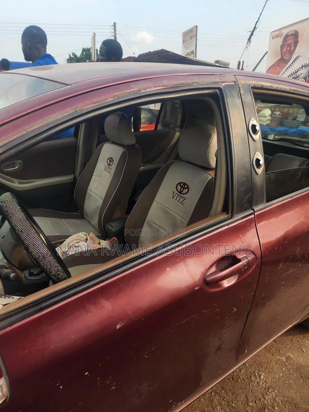 Toyota Vitz 2008 Maroon