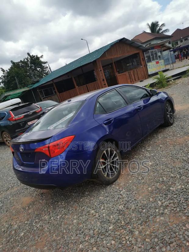 Toyota Corolla 2018 Blue