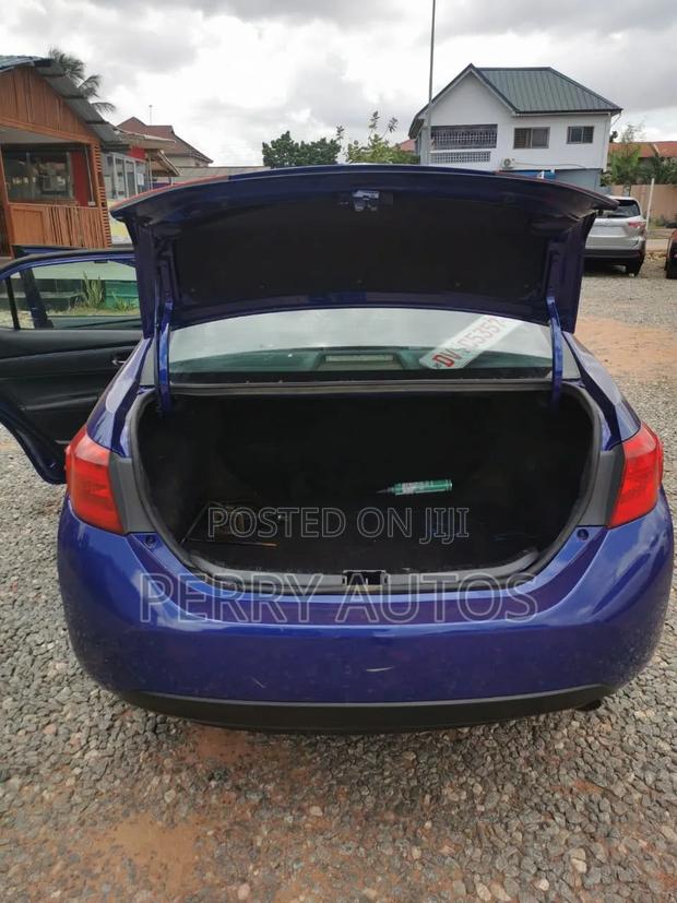 Toyota Corolla 2018 Blue