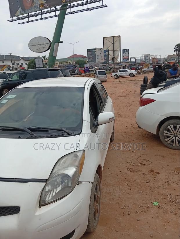 Toyota Vitz 2008 White