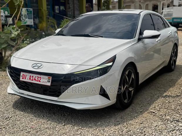 Hyundai Elantra SEL 2022 White