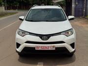 Toyota RAV4 LE AWD (2.5L 4cyl 6A) 2017 White for sale