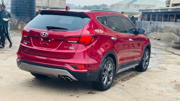 Hyundai Santa Fe SE AWD 2016 Burgundy