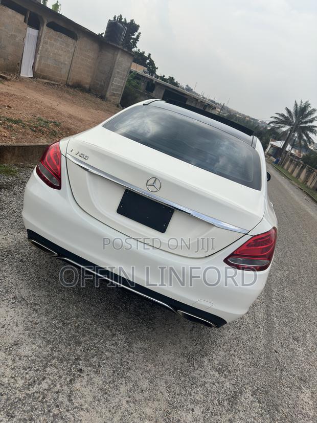 Mercedes-Benz C300 Luxury 4Matic Sedan AWD (2.0L 4cyl 7A) 2016 White