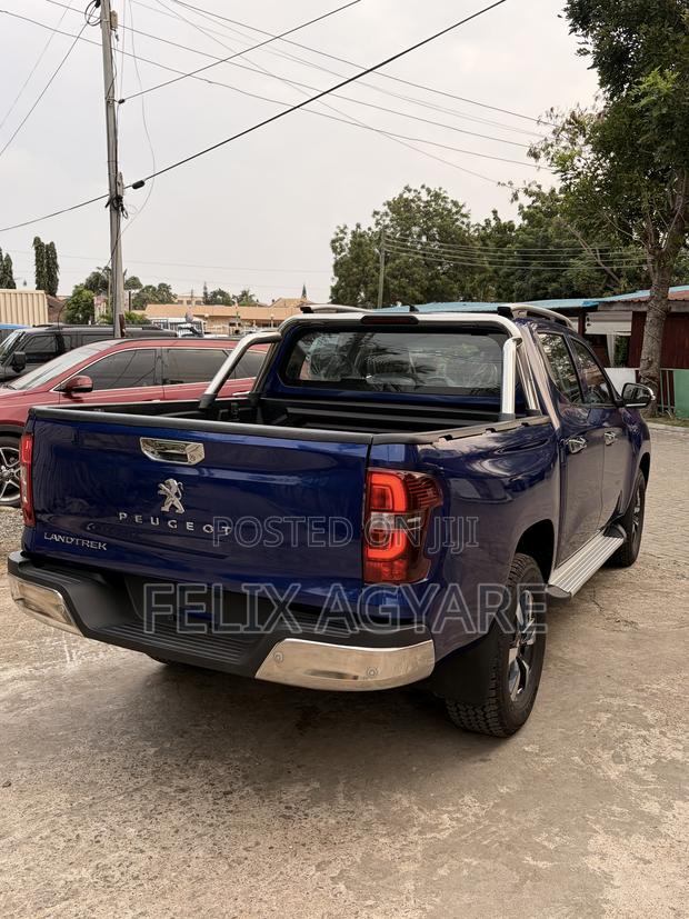 New Peugeot Landtrek 2023 Blue