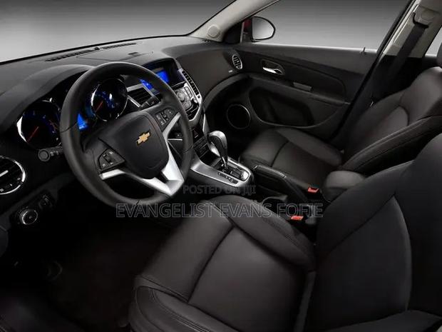 Chevrolet Cruze 2023 Black