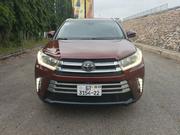 Toyota Highlander 2018 Brown for sale