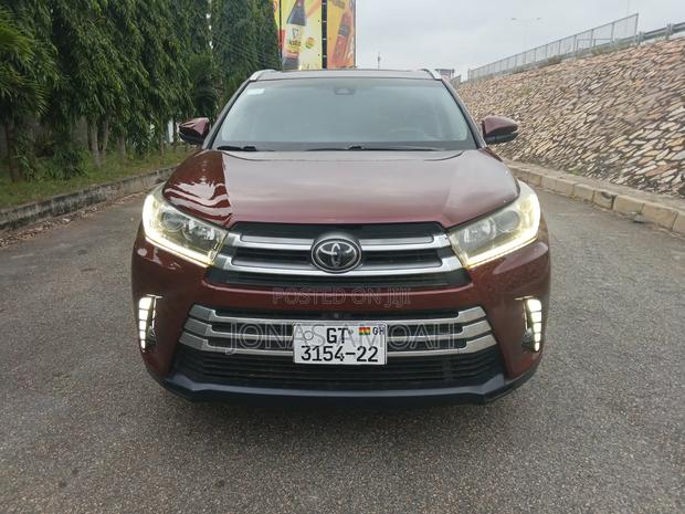 Toyota Highlander 2018 Brown