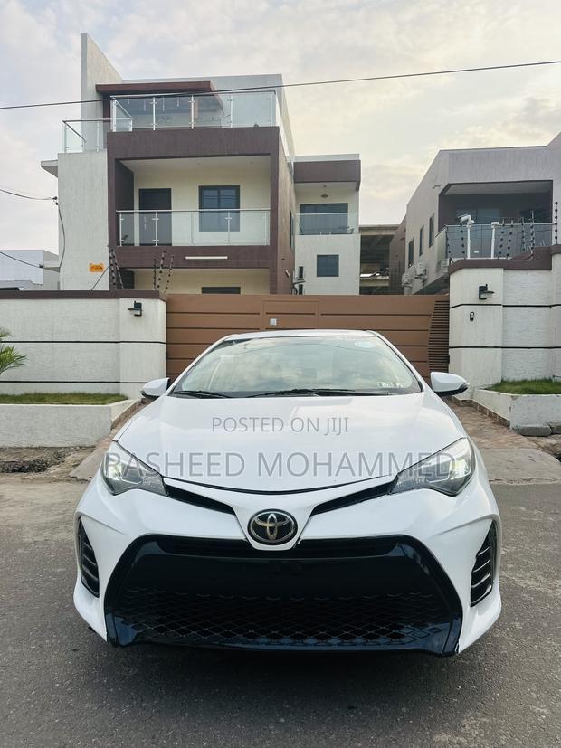 Toyota Corolla 2017 White