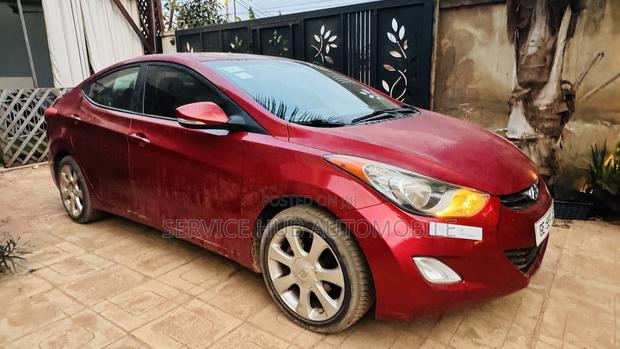 Hyundai Elantra Limited 4dr Sedan (1.8L 4cyl 6A) 2014 Red