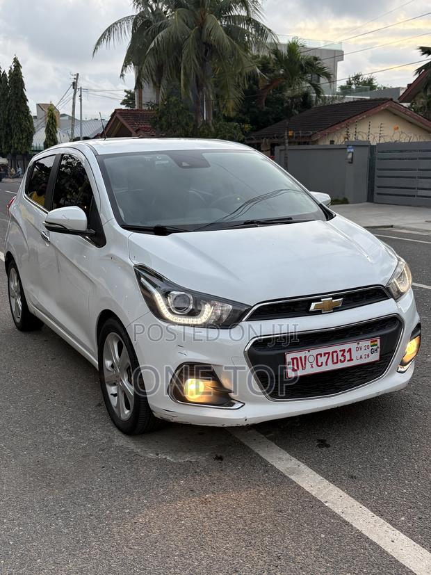 Chevrolet Spark LS 4dr Hatchback (1.2L 4cyl CVT) 2015 White