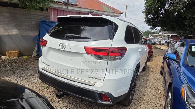 Toyota Highlander 2018 White