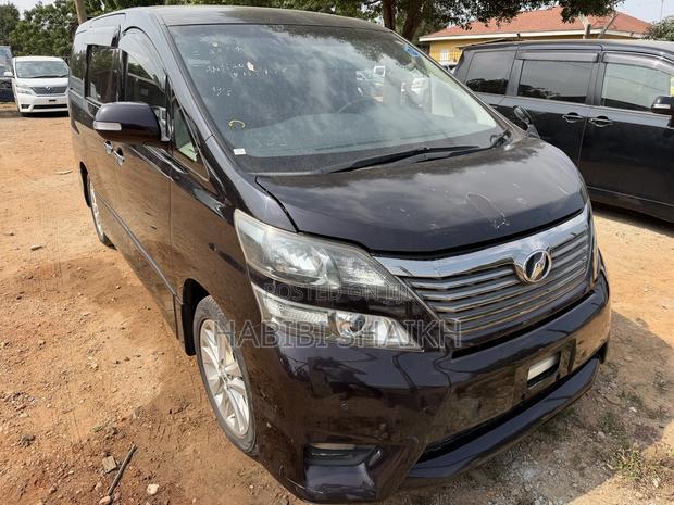 Toyota Vellfire V 2.4 FWD 7-Seater 2010 Purple
