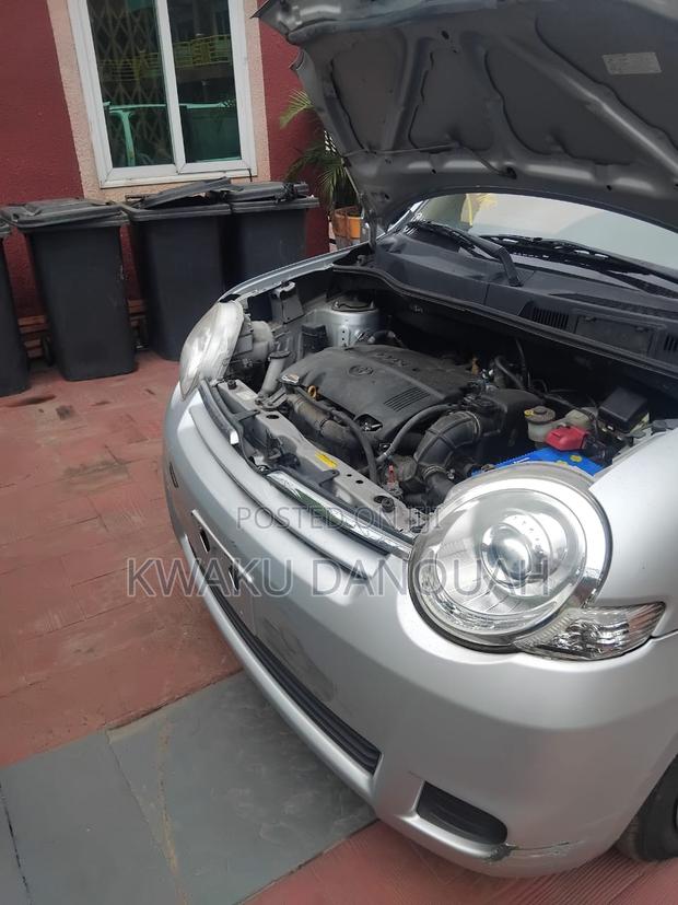 Toyota Sienta 1.5 FWD 2013 Silver