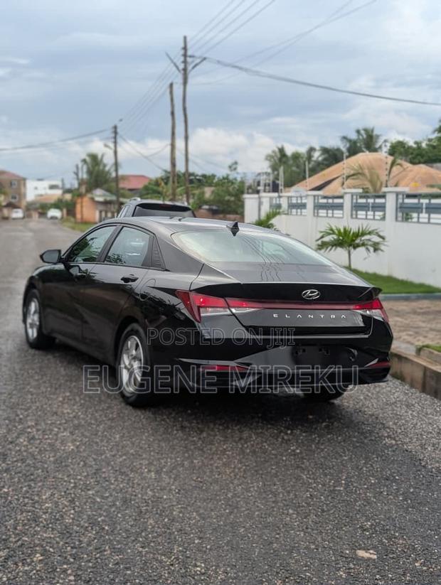 Hyundai Elantra 2021 Black