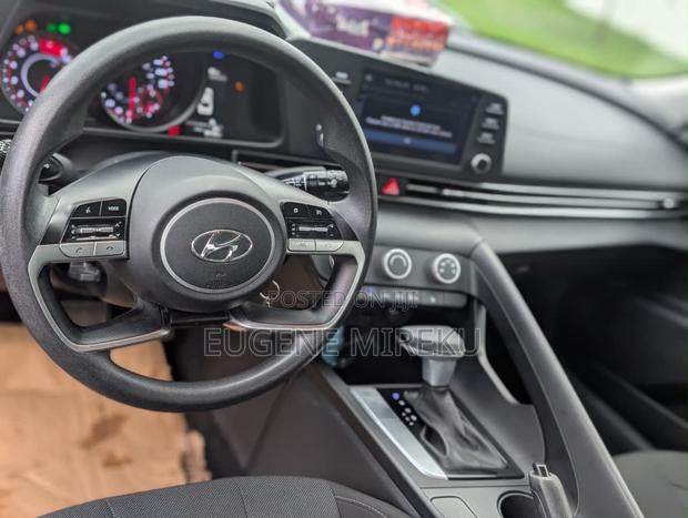 Hyundai Elantra 2021 Black