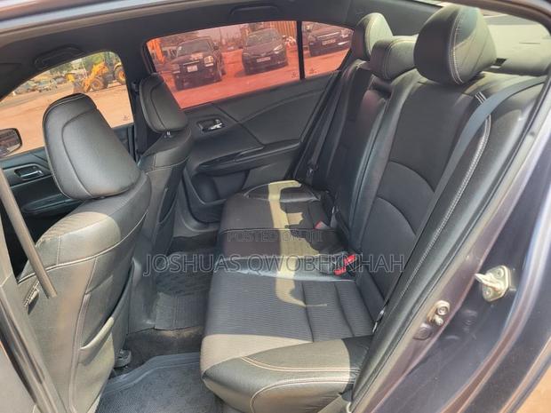 Honda Accord Sport 4dr Sedan FWD (2.4L 4cyl 2A) 2017 Gray