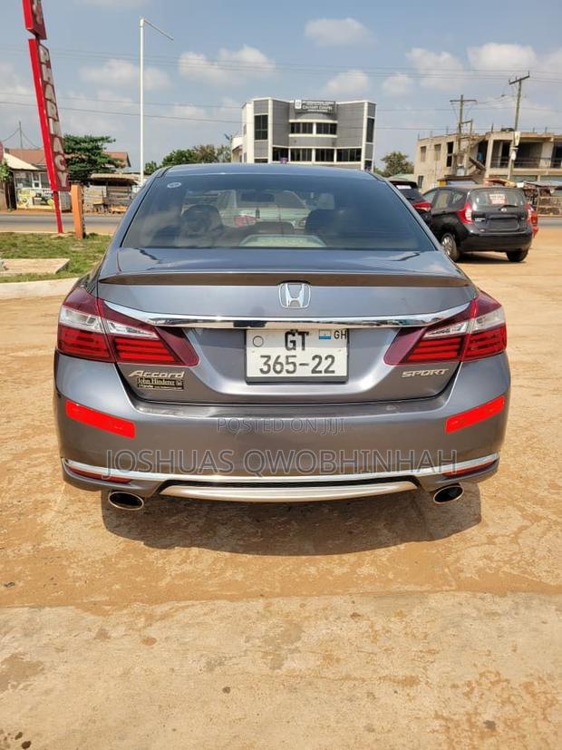 Honda Accord Sport 4dr Sedan FWD (2.4L 4cyl 2A) 2017 Gray