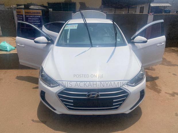Hyundai Elantra Value Edition 2018 White