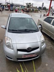 Toyota Yaris Base Sedan 4dr 2010 Silver for sale