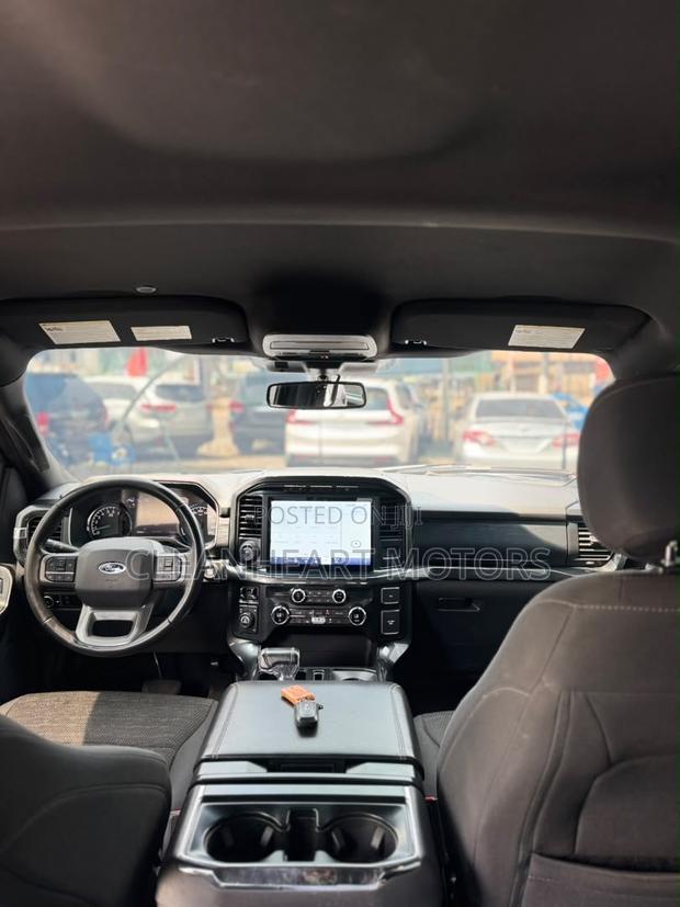 Ford F-150 XLT 2022 Black