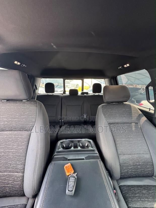 Ford F-150 XLT 2022 Black
