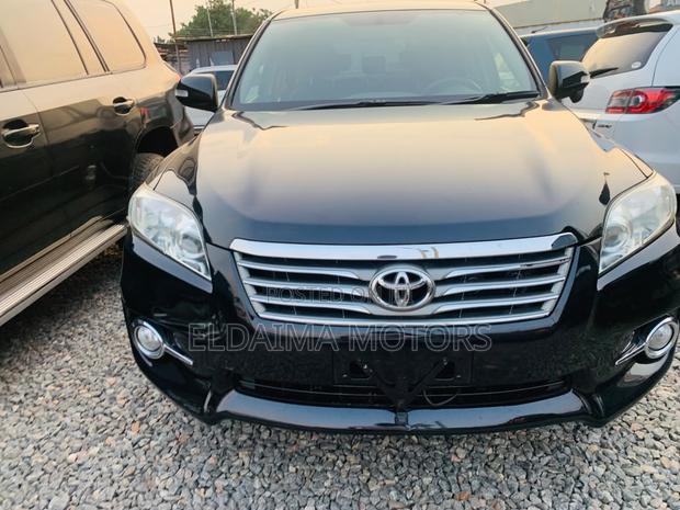 Toyota Vanguard 2013 Black