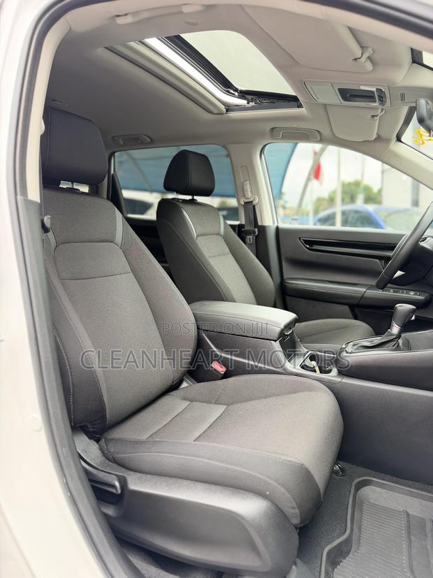 Honda CR-V 2025 White
