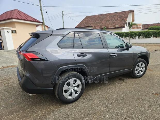 Toyota RAV4 2021 Black