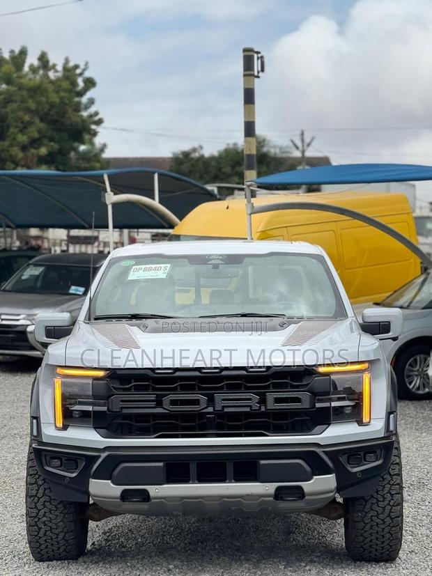 Ford F-150 Raptor 4WD SuperCrew 5.5' Box 2025 White