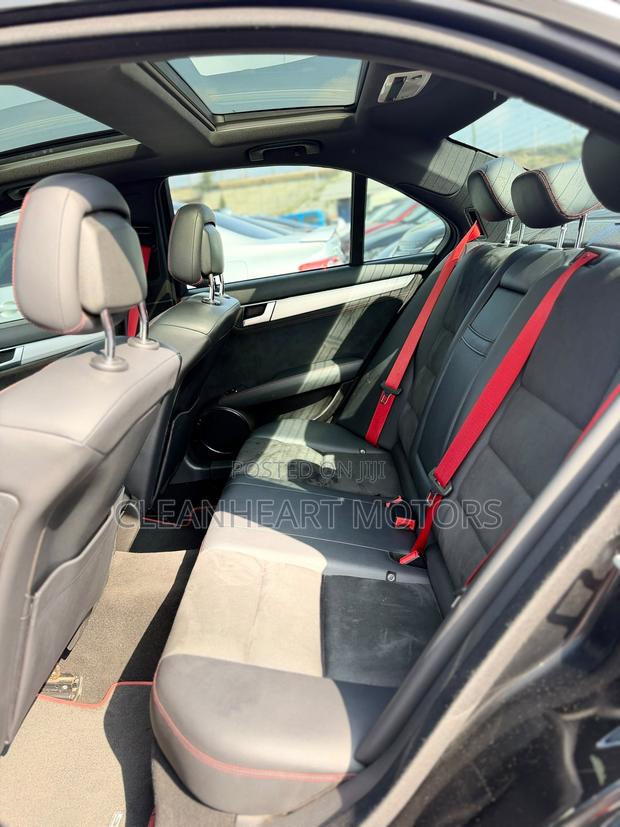 Mercedes-Benz C250 2014 Black