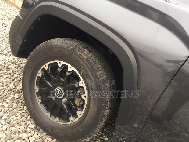 Toyota Tundra 2024 Black