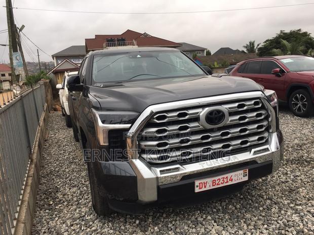 Toyota Tundra 2024 Black