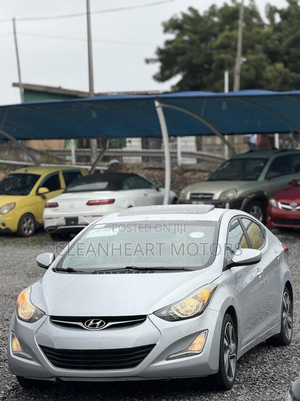 Hyundai Elantra SE 4dr Sedan (1.8L 4cyl 6M) 2015 Silver