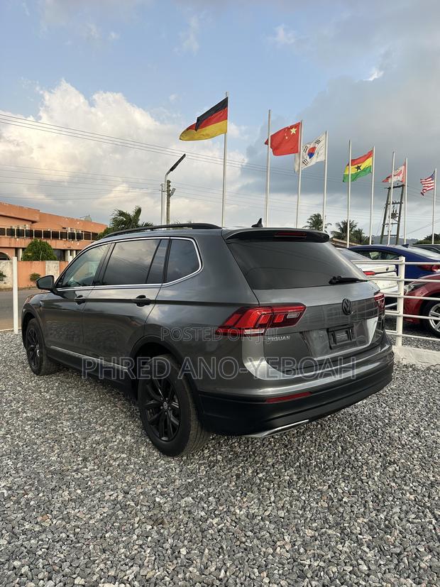 Volkswagen Tiguan 2.0T SEL Premium AWD 4MOTION 2019 Gray