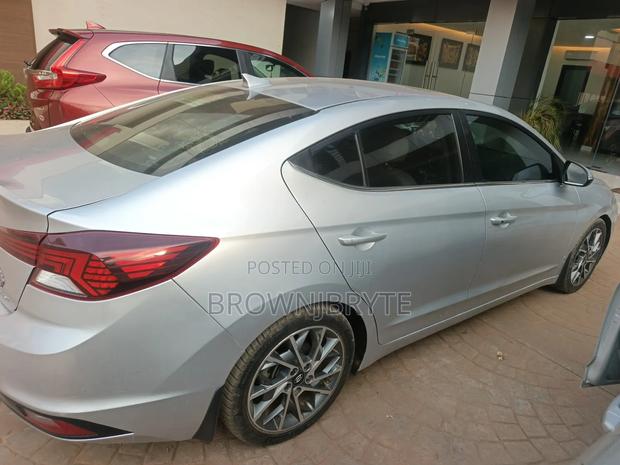 Hyundai Elantra SEL 2019 Silver