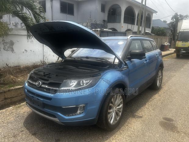 Land Rover Range Rover Evoque SE 5dr 4x4 (2.0L 4cyl 9A) 2016 Blue