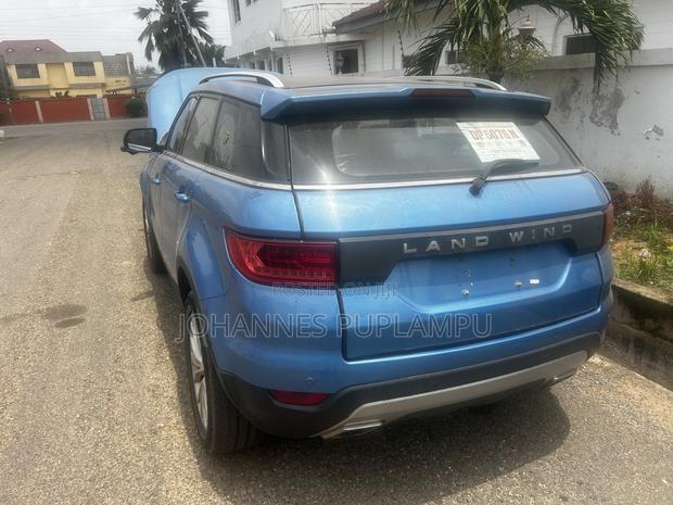 Land Rover Range Rover Evoque SE 5dr 4x4 (2.0L 4cyl 9A) 2016 Blue