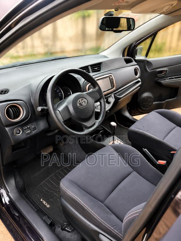 Toyota Vitz 1.3 AWD 5dr 2014