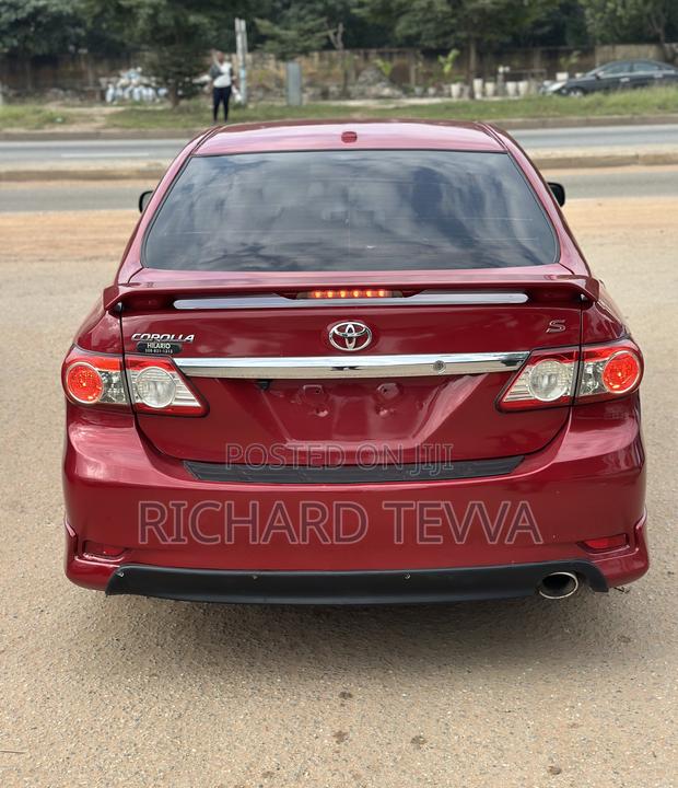 Toyota Corolla S 4dr Sedan (1.8L 4cyl 4A) 2013 Red