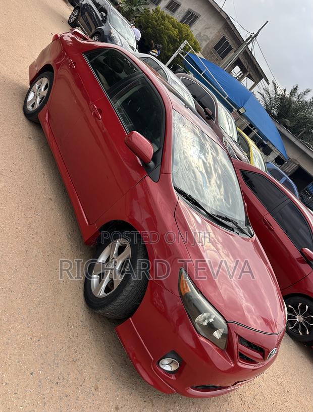 Toyota Corolla S 4dr Sedan (1.8L 4cyl 4A) 2013 Red